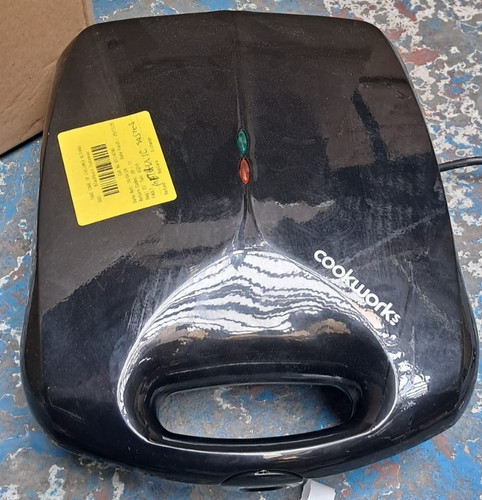 Sandwich toaster portion - sandwich,