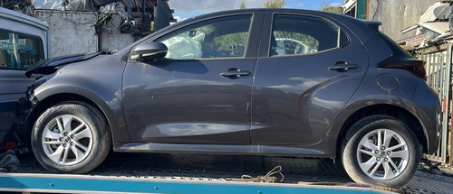 Mazda toyota yaris - yaris, hybrid