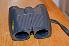 BUSHNELL 8 X 23 COMPACT