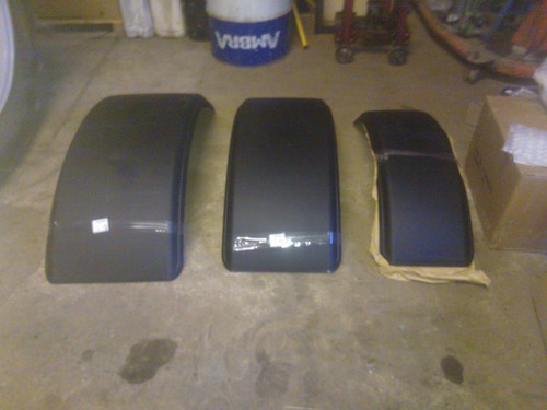 Pair front fender mats - of, to