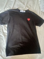 Comme des Garçons PLAY Black T-Shirt Red  Heart – Size M – Authentic worn once 