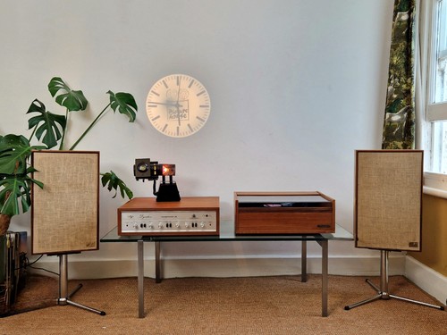 Vintage 1971 record player - record,
