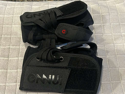Ennui city brace wrist - ennui,