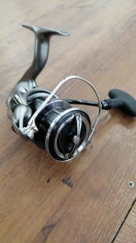 Daiwa caldia lt4000 cxh - daiwa, 25