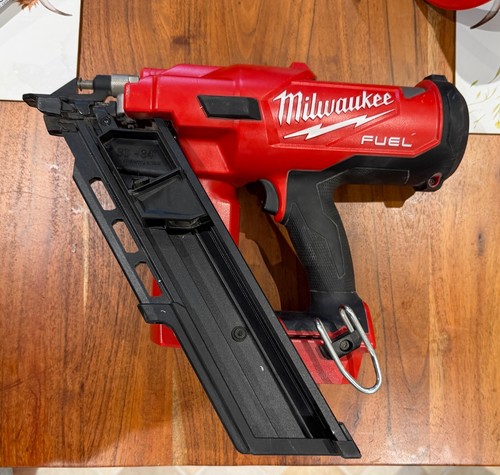 Milwaukee m18ffn 18v - milwaukee,