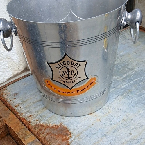 Veuve clicquot ponsardin metal - veuve,