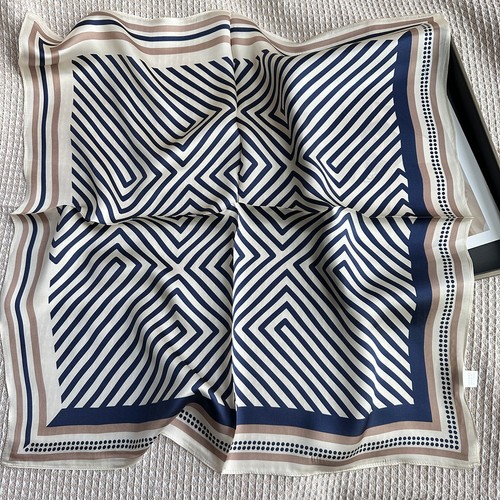 100 mulberry silk - 100%,