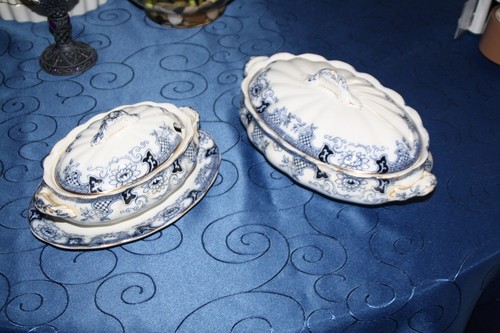 Blue white pottery - blue, &