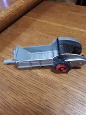 ERTL DIE-CAST MANURE SPREADER 1/43 SCALE CHRISTMAS GIFT SMOKE FREE  VERY NICE