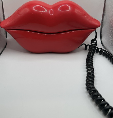 Telemania model lips novelty - lips,