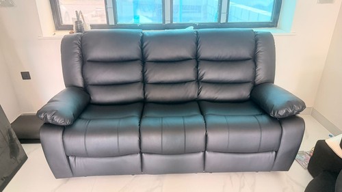 Brand new leather recliner - 3+2,