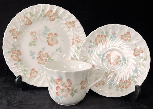 Wedgwood cottage rose - wedgwood, rose”