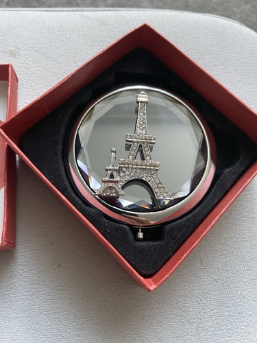 Vintagesilvertonetower paris - vintagesilvertonetower,