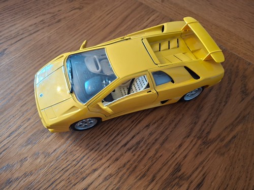 Burago metal die cast - 1:18,
