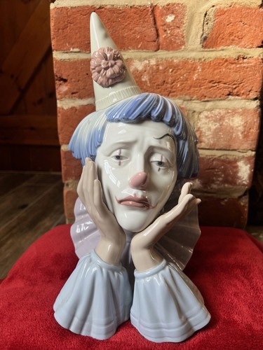 Lladro sad jester clown bust - jester,