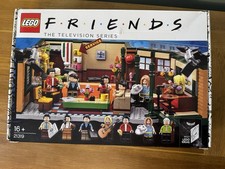 LEGO Ideas 21319 Friends Central Perk Complete Set with Box and Instructions