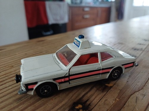 Corgi 402 ford cortina - ford, gxl