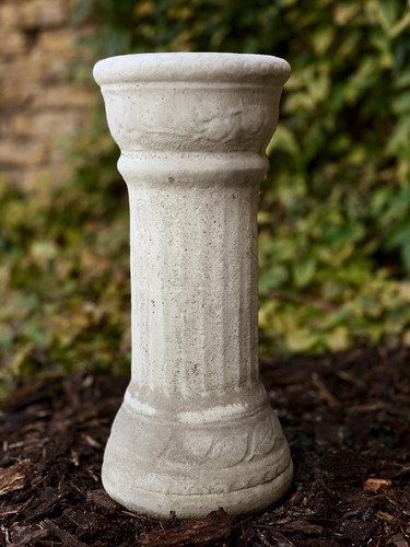 Large column sculpture