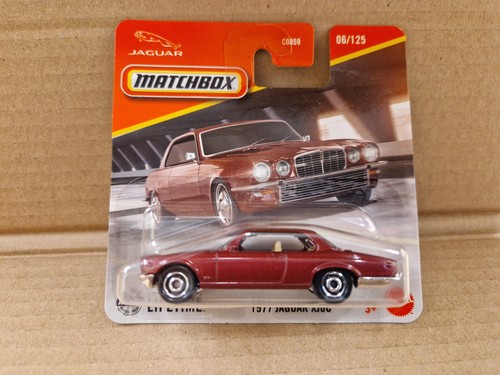 Matchbox 1977 jaguar xj6c - matchbox,