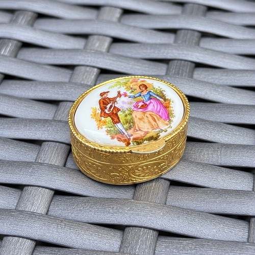 Vintage porcelain courting - vintage,