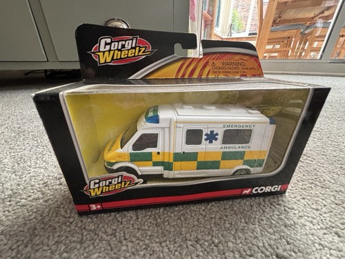 Corgi wheelz diecast - diecast, ambulance