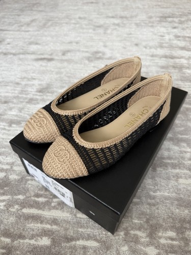 Chanel raffia black beige - black,