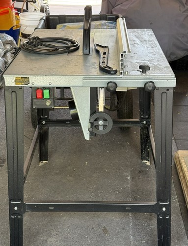 Dewalt table ripsaw 240v - table,