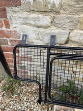 Land Rover Dog Guard