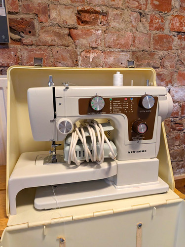 New home 641 - 641, sewing