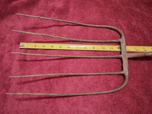 Vintage prong tine hay - tine,