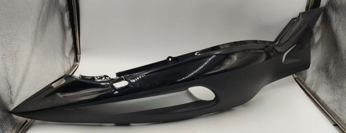Right side fairing yamaha - right,