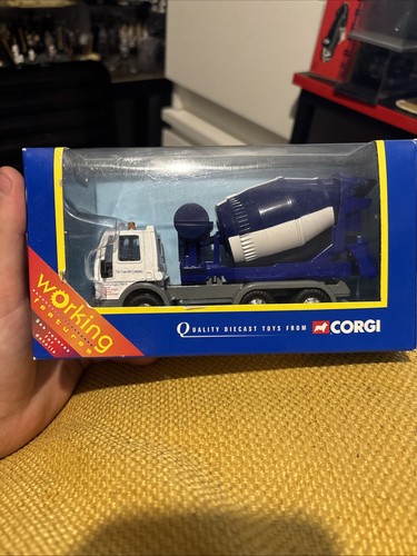 Corgi ty87901 ford cargo - ty87901,