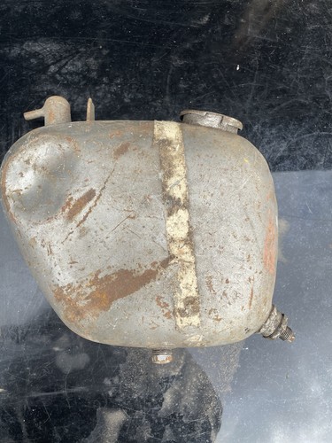Triumph pre unit engine - engine, oil