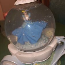Disney Cinderella Carriage Snow Globe/Music Box Pre-owned 1990