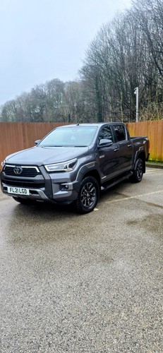 Toyota hilux invincible - hilux, x
