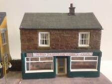 O Gauge Low Relief Shop /