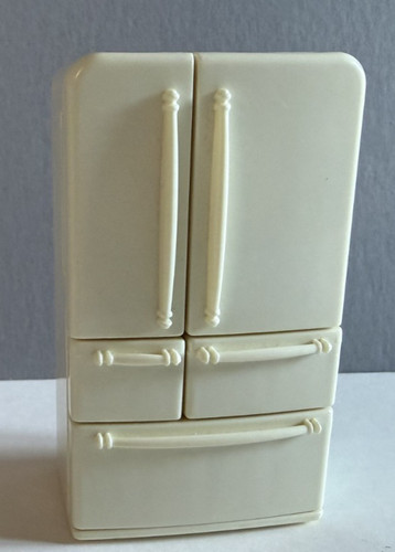 Sylvanian families fridge - families,