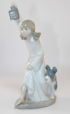 Nao By Lladro 8 1/4" Figurine Girl Searching With Lamp & Dog  c1980s Excellent