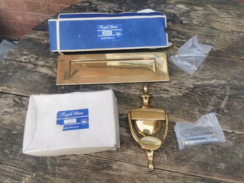 Vintage royal brass letter - brass, box