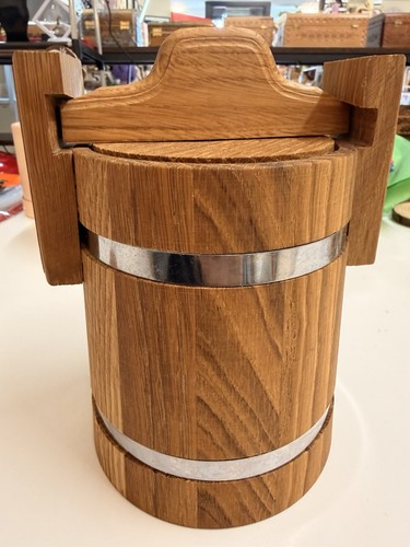 Honey barrel carved - carved, solid