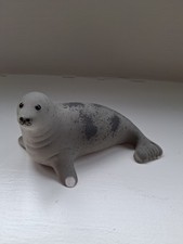 Seal Porcelain Figure Highbank