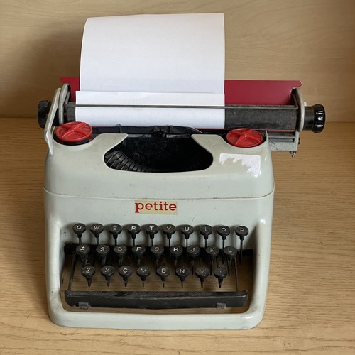 Vintage petite typewriter - vintage,