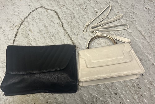 White black shoulder - x,