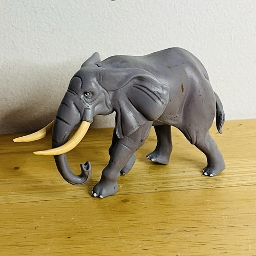 Disney the lion king elephant - the,