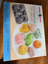 Nordic ware zoo - zoo, friends