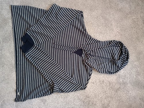 Lovely lightweight hollister - lovely,