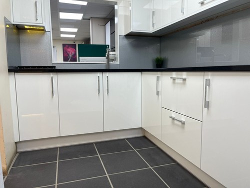 Flat pack quality kitchen - pack,