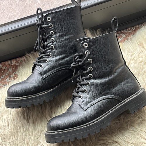 Black faux leather chunky - chunky, lace
