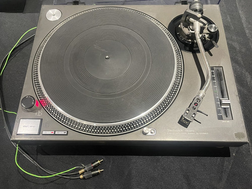 Technics 1210 mk2 turntable - 1210,