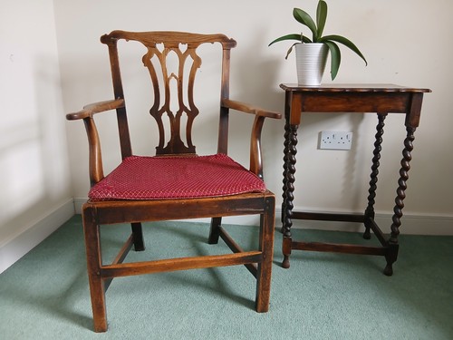 Magnificent chippendale carver - magnificent,